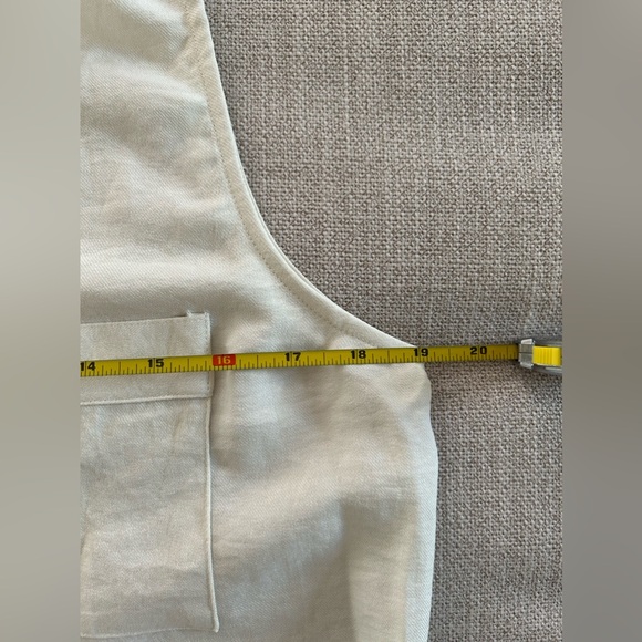 IZ Byer Cream Sleeveless Button Down Tie Front Top. Size Medium - Picture 7 of 10